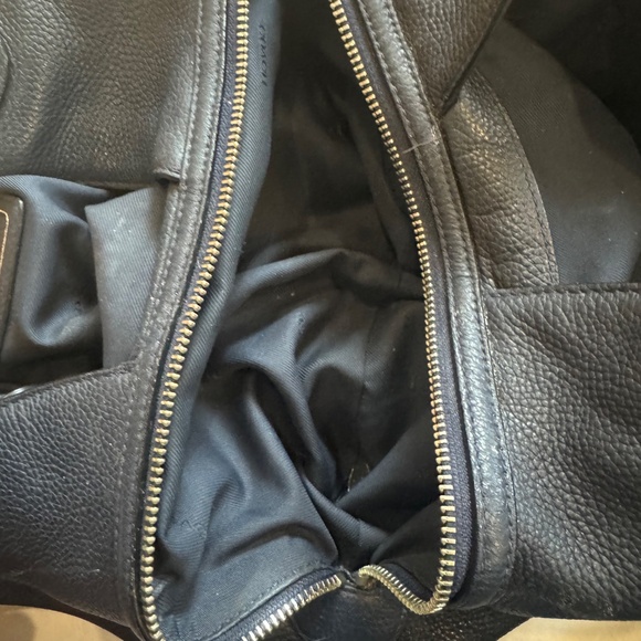 Coach Navy Blue With Silver Floral Rivets Shoulder Bag - Picture 6 of 7